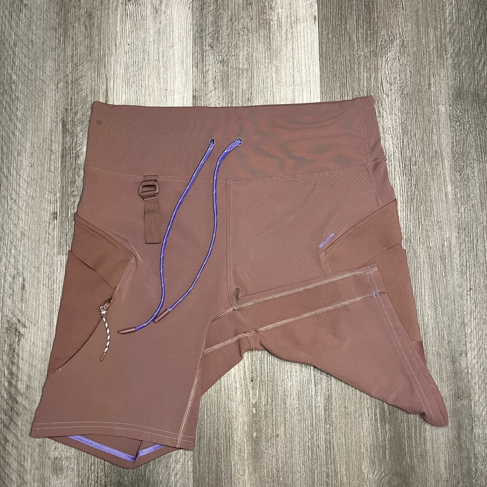 Lulu lemon Biker shorts w Drawstrings